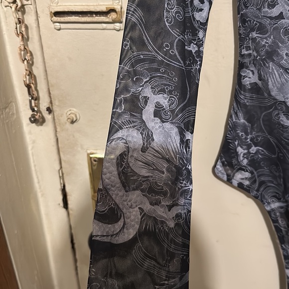AKIRA ORIENTAL PRINT ‘DRAGON MAMA’ MESH SEE THROUGH BODYSUIT (BRAND NEW NO TAGS) - Picture 3 of 8